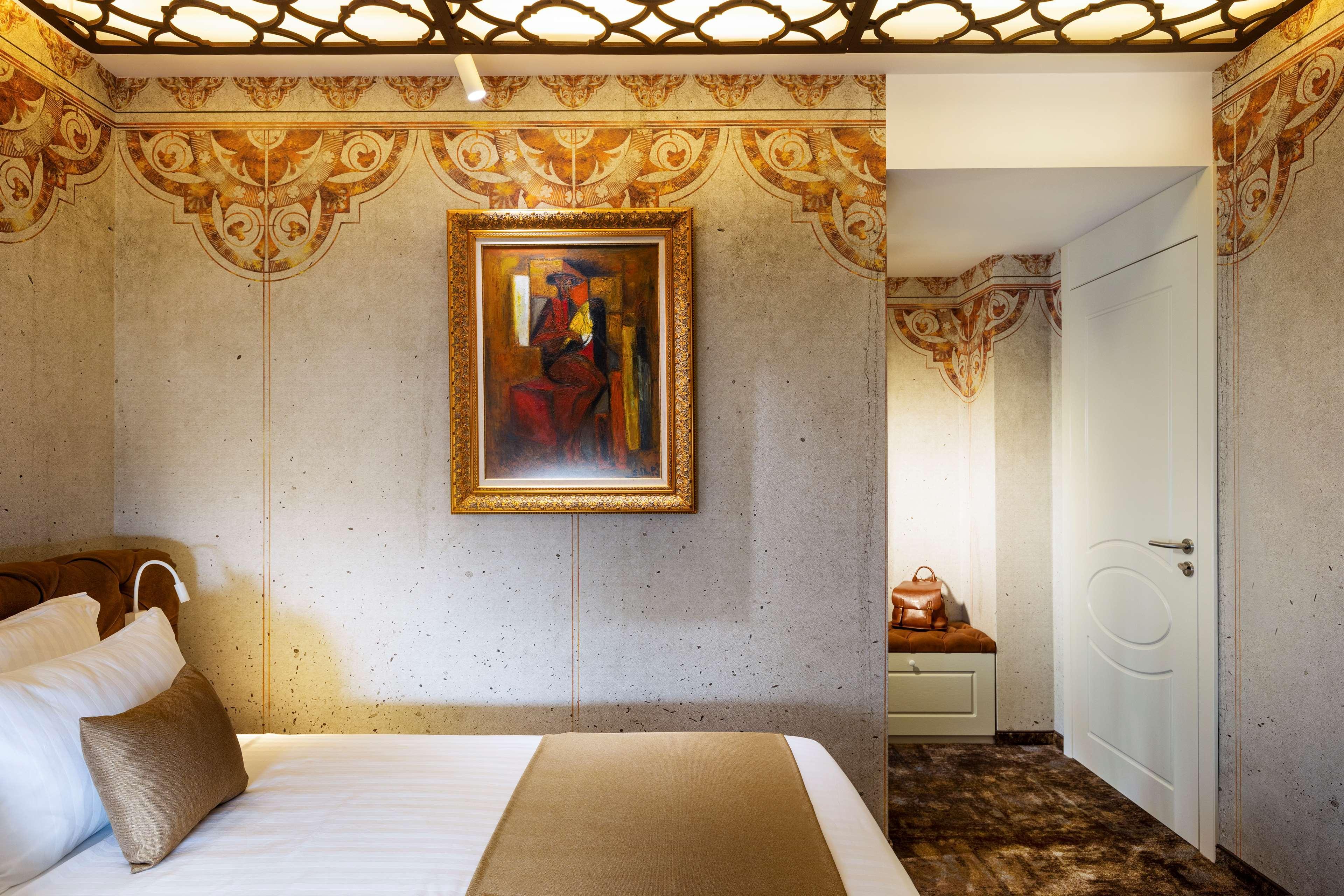 Gallery 37 Powered By Aston Plovdiv Bagian luar foto A room at the hotel