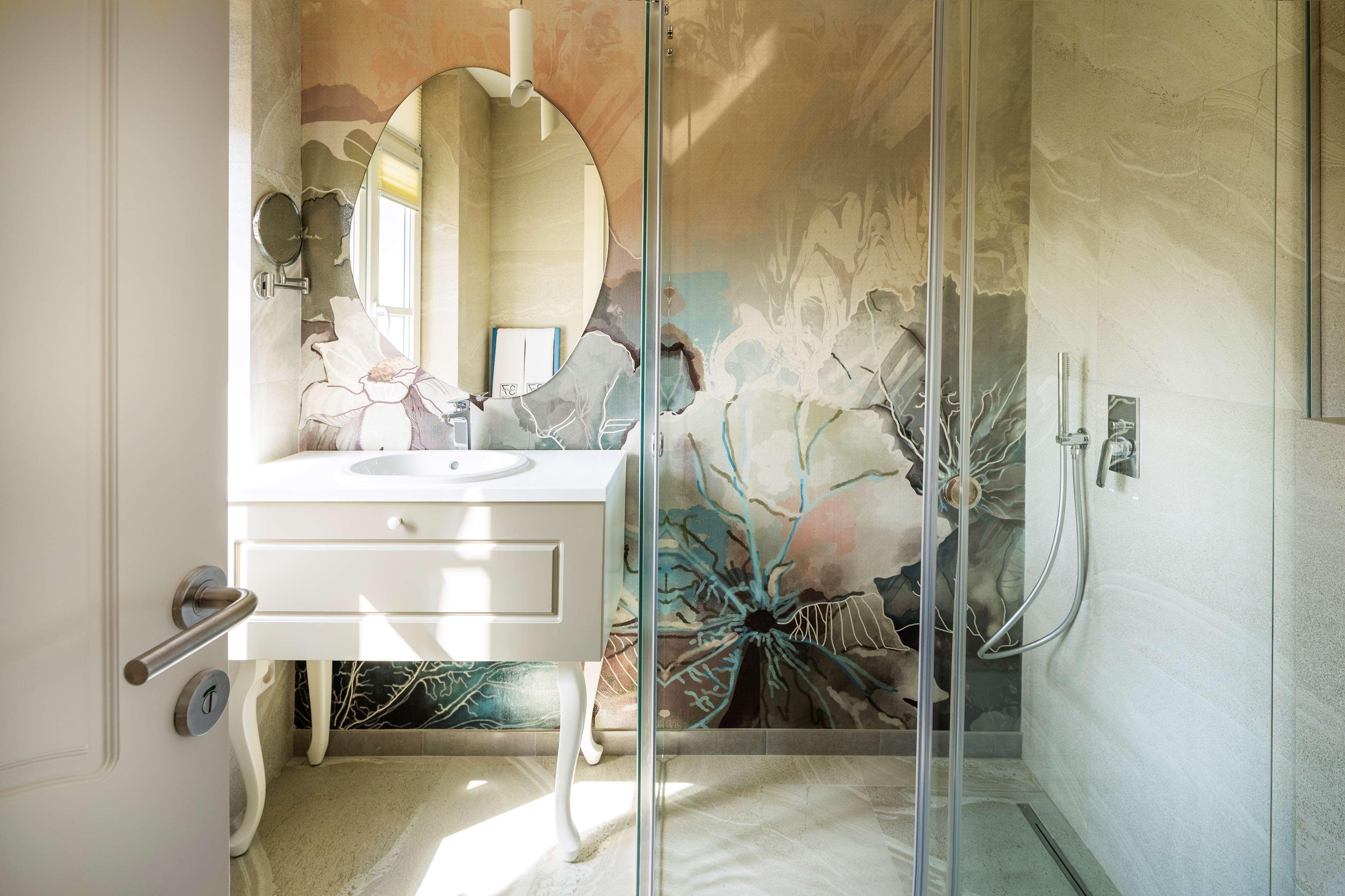 Gallery 37 Powered By Aston Plovdiv Bagian luar foto Bathroom